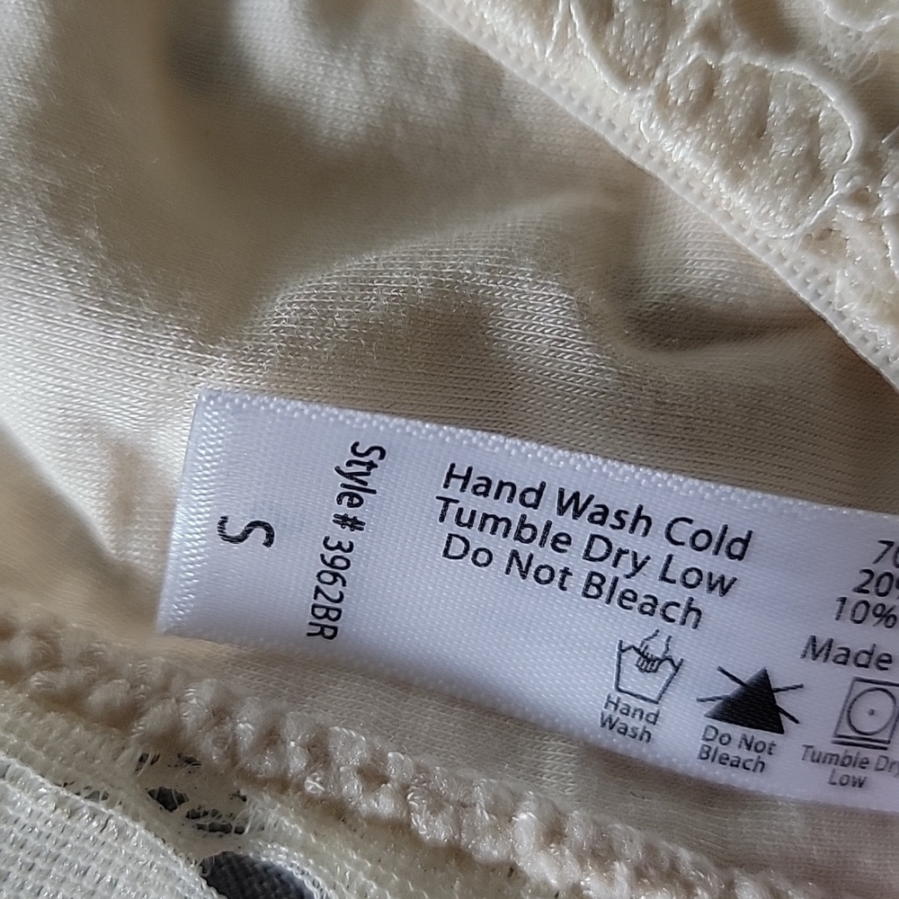 French Affairs Lace Bralette NWOT - Picture 6 of 12
